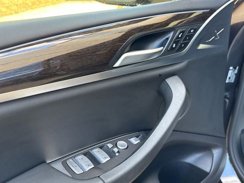 Certified 2025 BMW X4 xDrive30i image 14