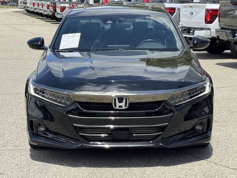 Used 2022 Honda Accord Sport image 2