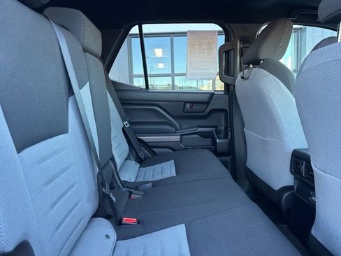 Used 2025 Toyota 4Runner TRD Off-Road image 14