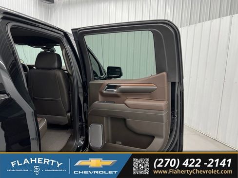 Used 2025 GMC Sierra 1500 Denali AWD/4WD image 12