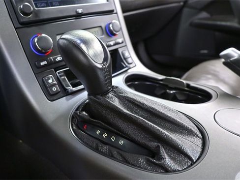 Used 2006 Chevrolet Corvette Base w/ Preferred Equipment Group image 26