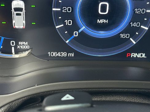 Used 2019 Cadillac Escalade Luxury AWD/4WD image 23