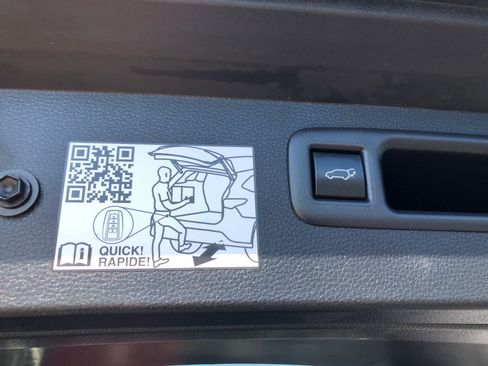 Used 2024 Toyota Highlander XSE AWD/4WD image 34