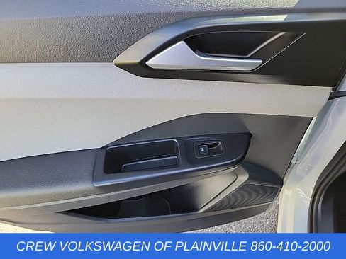 Certified 2023 Volkswagen Taos SE image 44