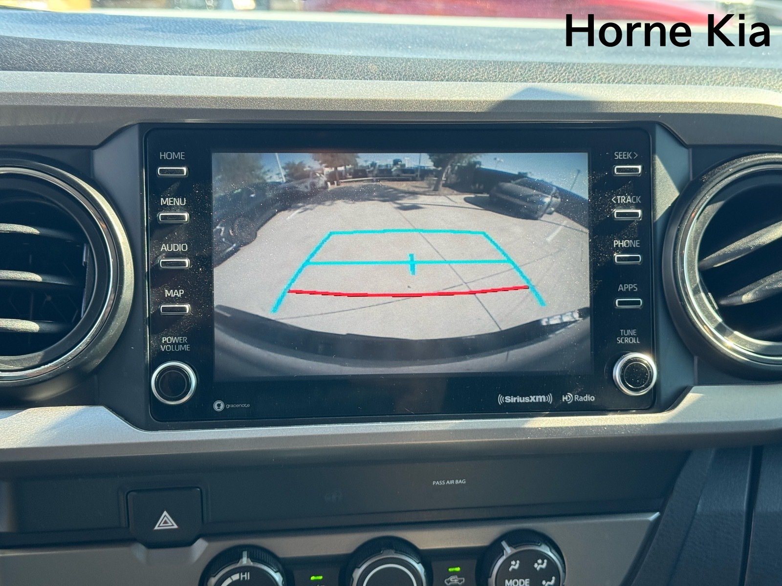 Used 2020 Toyota Tacoma SR5 RWD image 22