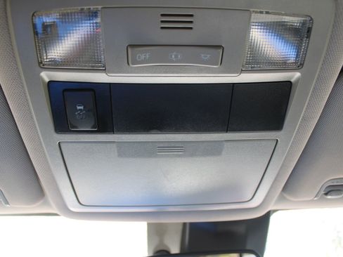 Used 2019 Toyota Tacoma SR image 52