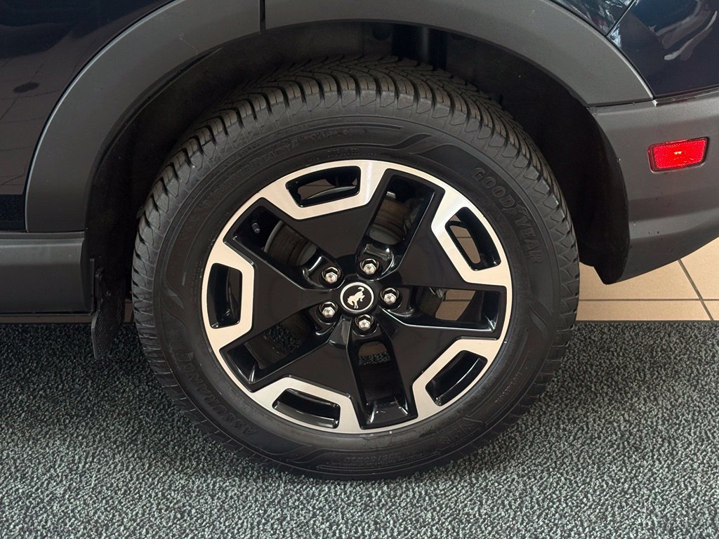 Used 2023 Ford Bronco Sport Outer Banks AWD/4WD image 12