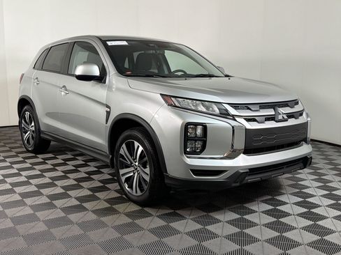 Used 2025 Mitsubishi Outlander Sport ES AWD/4WD image 17