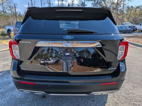 Certified 2023 Ford Explorer XLT w/ Equipment Group 202A image 6