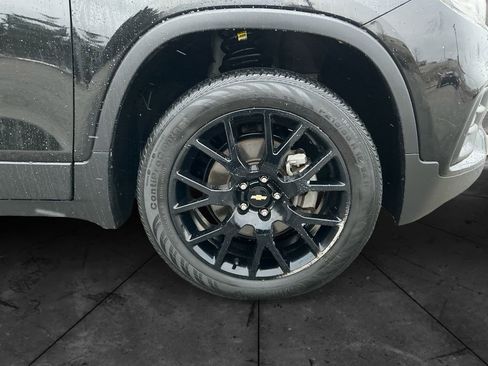 Used 2022 Chevrolet Trax LT w/ Midnight Edition image 14