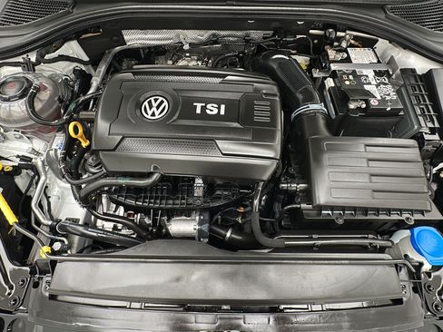 Used 2024 Volkswagen Jetta GLI 40th Anniversary Edition FWD image 19