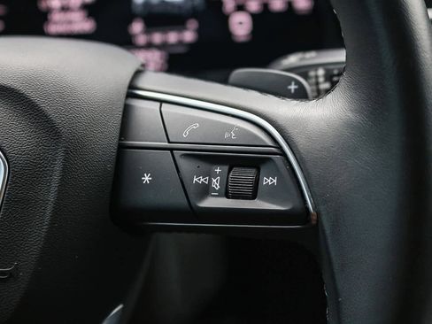 Used 2023 Audi Q8 Premium w/ Convenience Package image 21