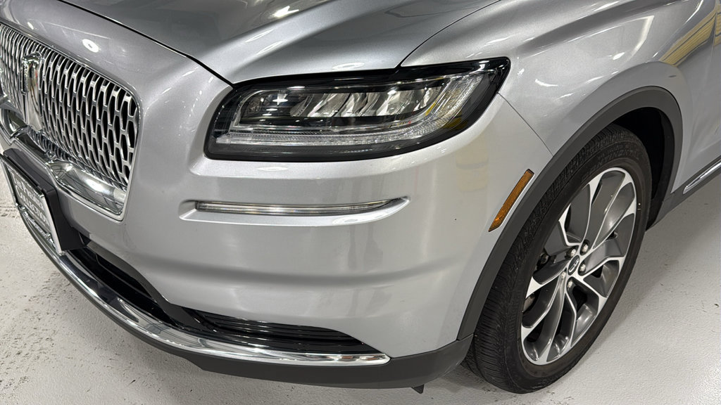 Used 2023 Lincoln Nautilus Reserve AWD/4WD image 7