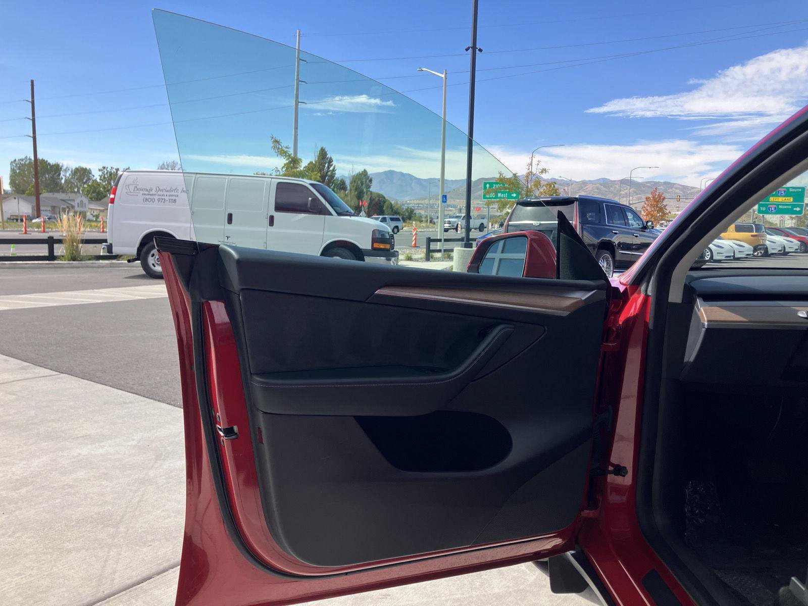 Used 2023 Tesla Model Y Long Range AWD/4WD image 10