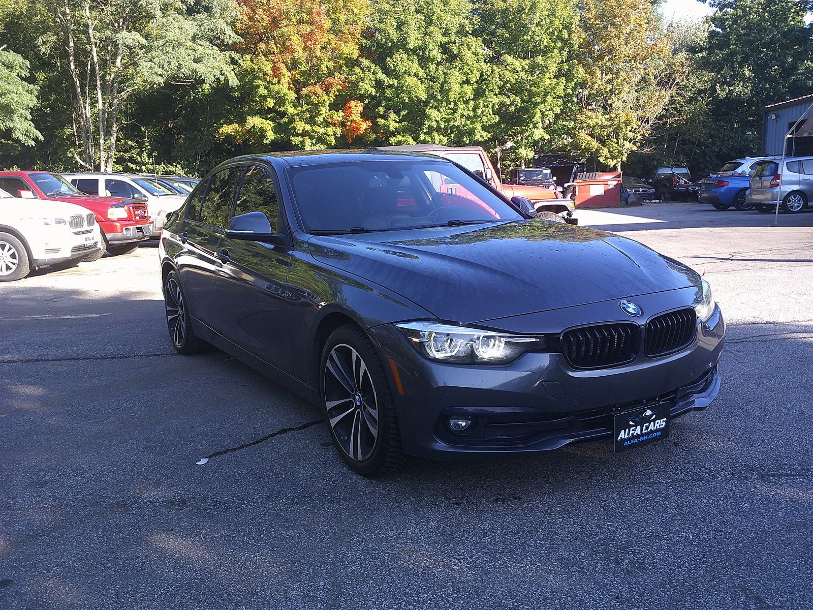 Used 2018 BMW 328d xDrive Sedan w/ Premium Package AWD/4WD image 3