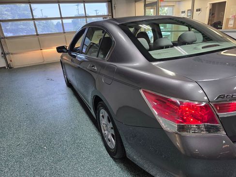 Used 2011 Honda Accord LX-P image 10