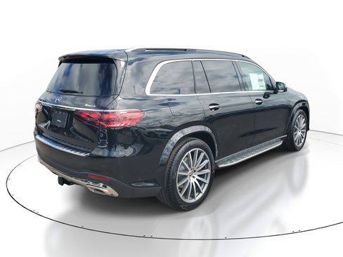 New 2026 Mercedes-Benz GLS 580 4MATIC image 4