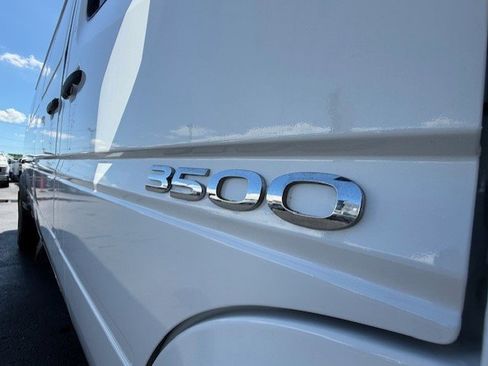 Used 2005 Dodge Sprinter 3500 w/ PWR Convenience Group image 23