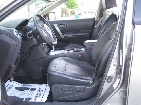 Used 2012 Nissan Rogue SL FWD image 17