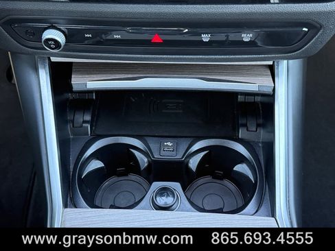Used 2025 BMW 330i xDrive Sedan AWD/4WD image 24