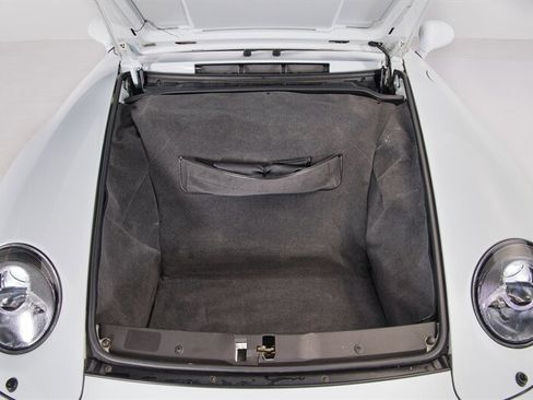 Used 1997 Porsche 911 Carrera image 47