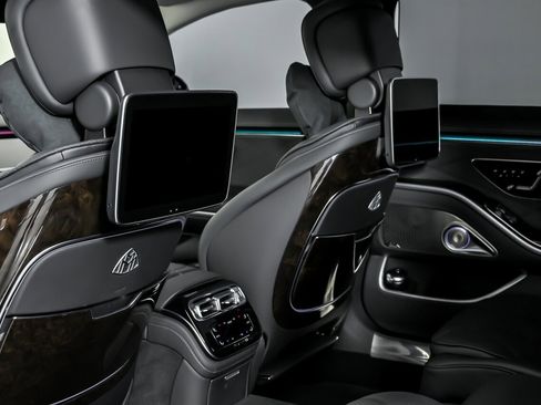 Used 2023 Mercedes-Benz Maybach S 680 4MATIC image 26