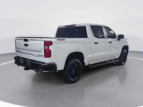 Used 2022 Chevrolet Silverado 1500 Custom Trail Boss w/ LPO, Dark Essentials Package AWD/4WD image 3