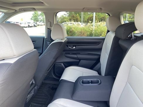 Used 2025 Honda CR-V EX image 17