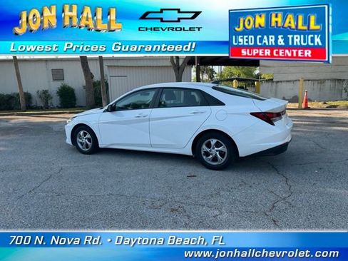 Used 2021 Hyundai Elantra SE image 5