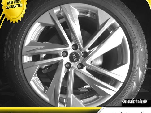 Used 2023 Audi Q7 3.0T Premium Plus w/ Premium Plus Package AWD/4WD image 21