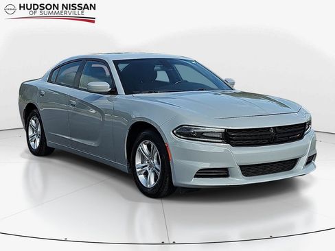 Used 2021 Dodge Charger SXT RWD image 1