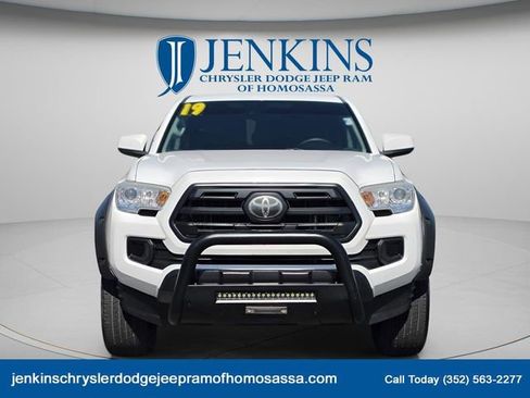 Used 2019 Toyota Tacoma SR w/ SR Convenience Package RWD image 11