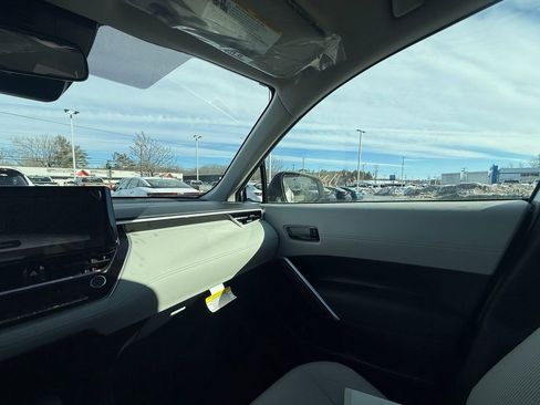 New 2026 Toyota Corolla Cross L image 10