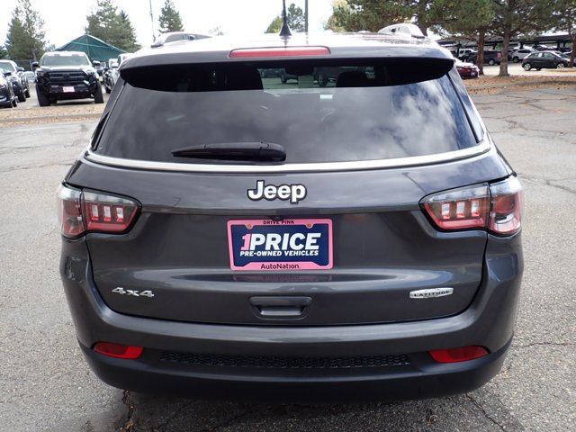 Used 2024 Jeep Compass Latitude AWD/4WD image 3