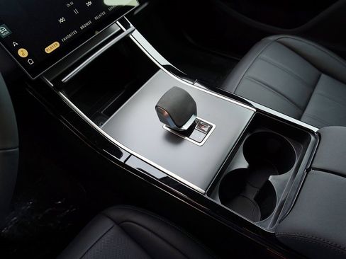 New 2026 Land Rover Range Rover Evoque S image 24