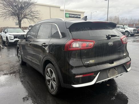 Used 2017 Kia Niro EX image 5