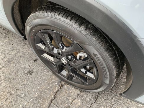 Used 2024 Honda HR-V Sport image 9