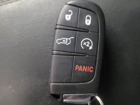 Used 2018 Jeep Compass Latitude w/ Popular Equipment Group AWD/4WD image 32
