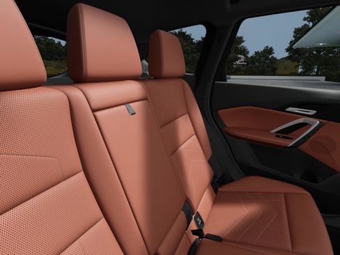 New 2026 BMW X1 xDrive28i AWD/4WD image 10