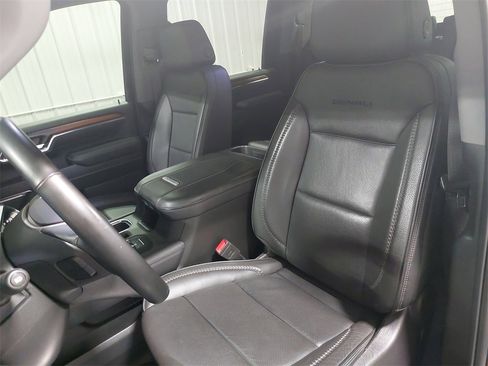 Used 2024 GMC Sierra 3500 Denali w/ Denali Reserve Package image 15