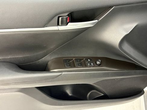 Used 2024 Toyota Camry SE FWD image 20