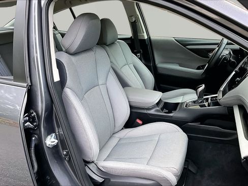 Used 2025 Subaru Legacy Premium AWD/4WD image 9