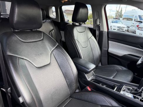 Used 2022 Jeep Compass Latitude AWD/4WD image 8
