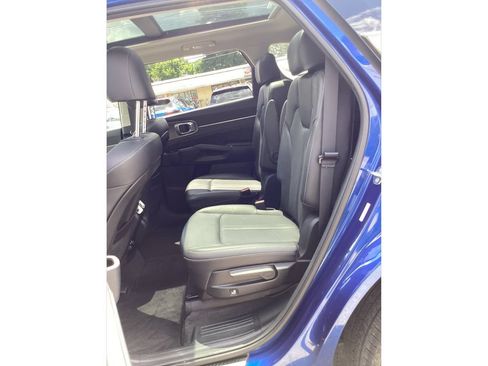 Used 2023 Kia Sorento SX AWD/4WD image 13