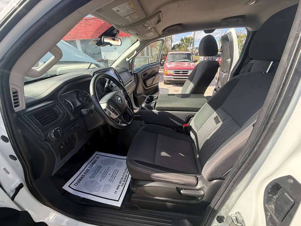 Used 2022 Nissan Titan S RWD image 16