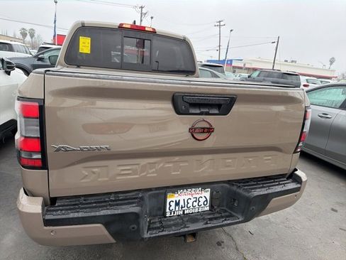 Used 2022 Nissan Frontier PRO-4X image 5