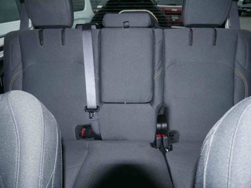 Used 2024 Jeep Wrangler Unlimited image 38