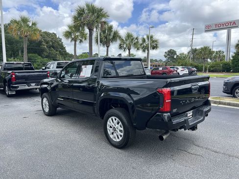 Used 2025 Toyota Tacoma SR5 RWD image 8