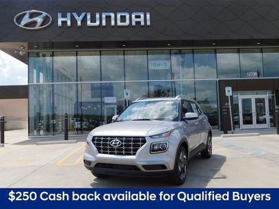 New 2025 Hyundai Venue SEL