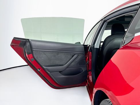 Used 2019 Tesla Model 3 Long Range image 25